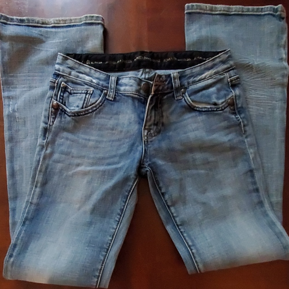 Light wash jeans